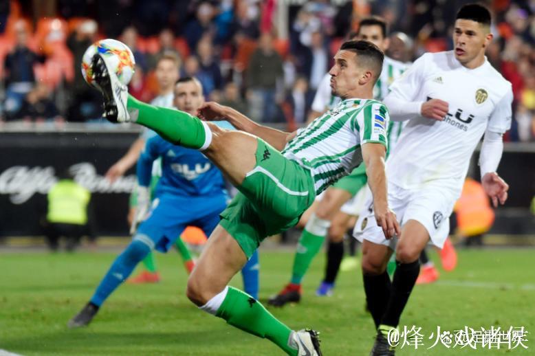 25岁圆神再建功:狂奔压迫 凌空外脚背进空门!16场8球4助 25岁圆神再建功:狂奔压迫 凌空外脚背进空门!16场8球4助